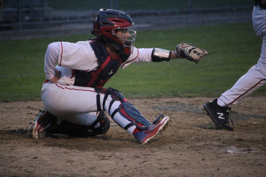 Mikey DiCarlo catching the opposing ball |by Brianna Devlin