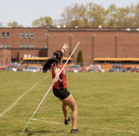 Savannah Gao achieves her power position before hurling the javelin at spring 2022 meet | Provided by Savannah Gao