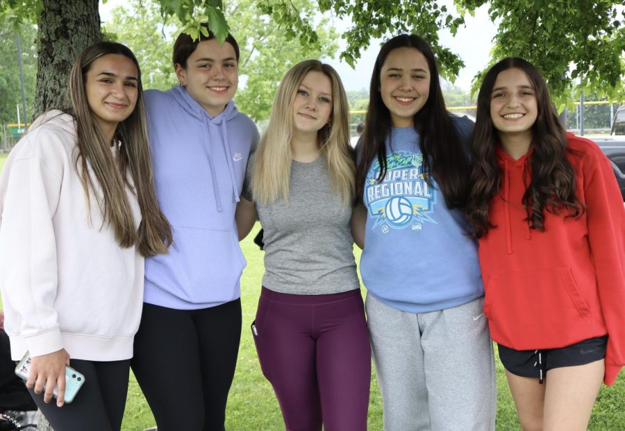 (From left to right) Gracie Keller, Taylor Attaway, Kari Flood, Abby Horton, and Lillyanna Resendes | Alessandra Burnett