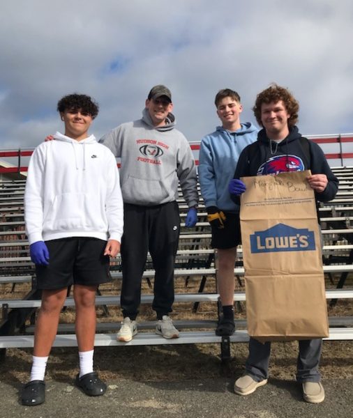 Environmental Club Hosts Successful Campus Cleanup