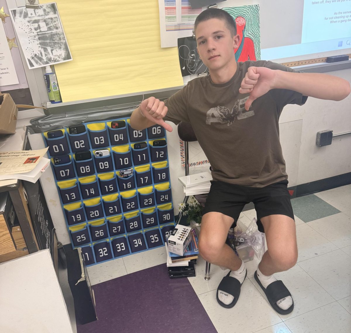Keeping Students Focused in Class with No Nonsense Cell Phone Policy